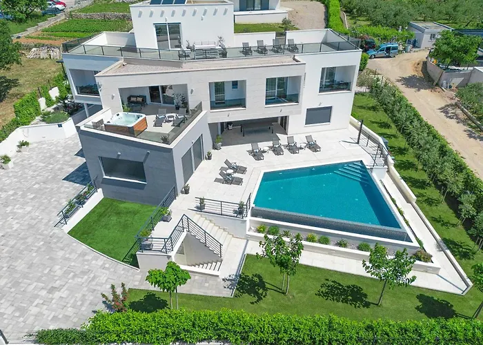 빌라 Luxurious Meri *