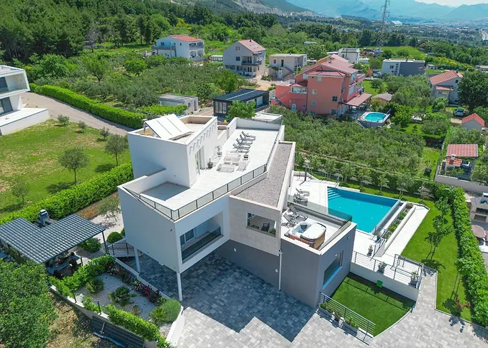 빌라 Luxurious Meri *