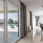 Luxurious Meri Villa