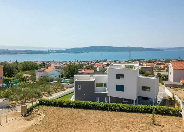 Luxurious Meri Villa