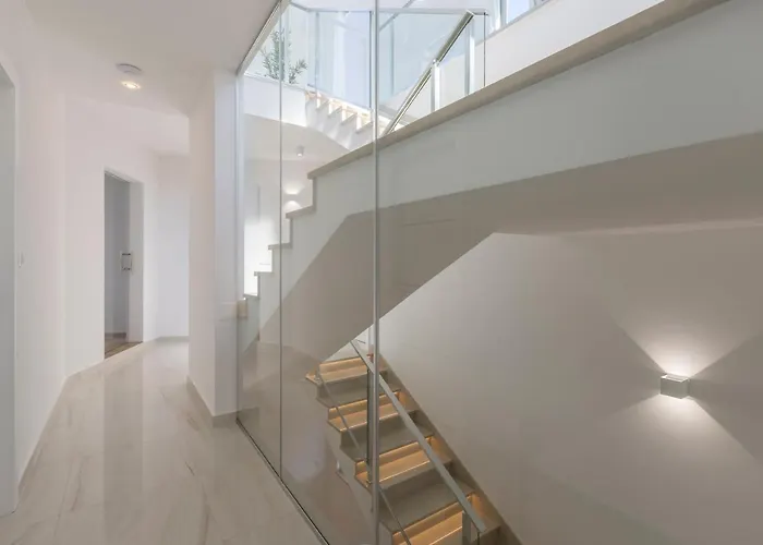 Luxurious Meri Kaštela